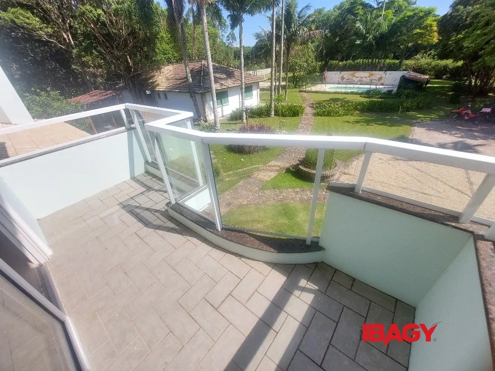 Furnished house with 5 bedrooms on 5200 m² — photo 5