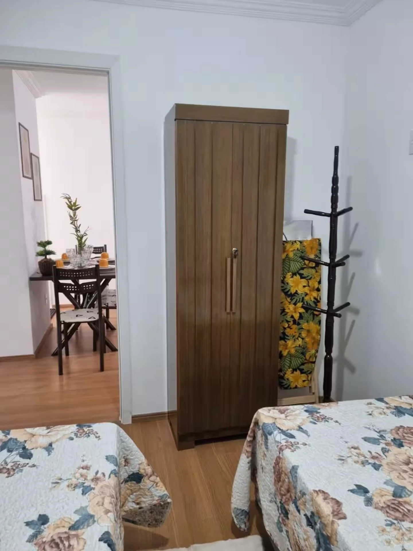 Furnished 2-bedroom apartment with a gas stove — photo 8
