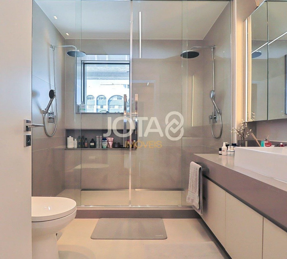 Apartamento amueblado de 231 m² con 3 suites y balcón — photo 29