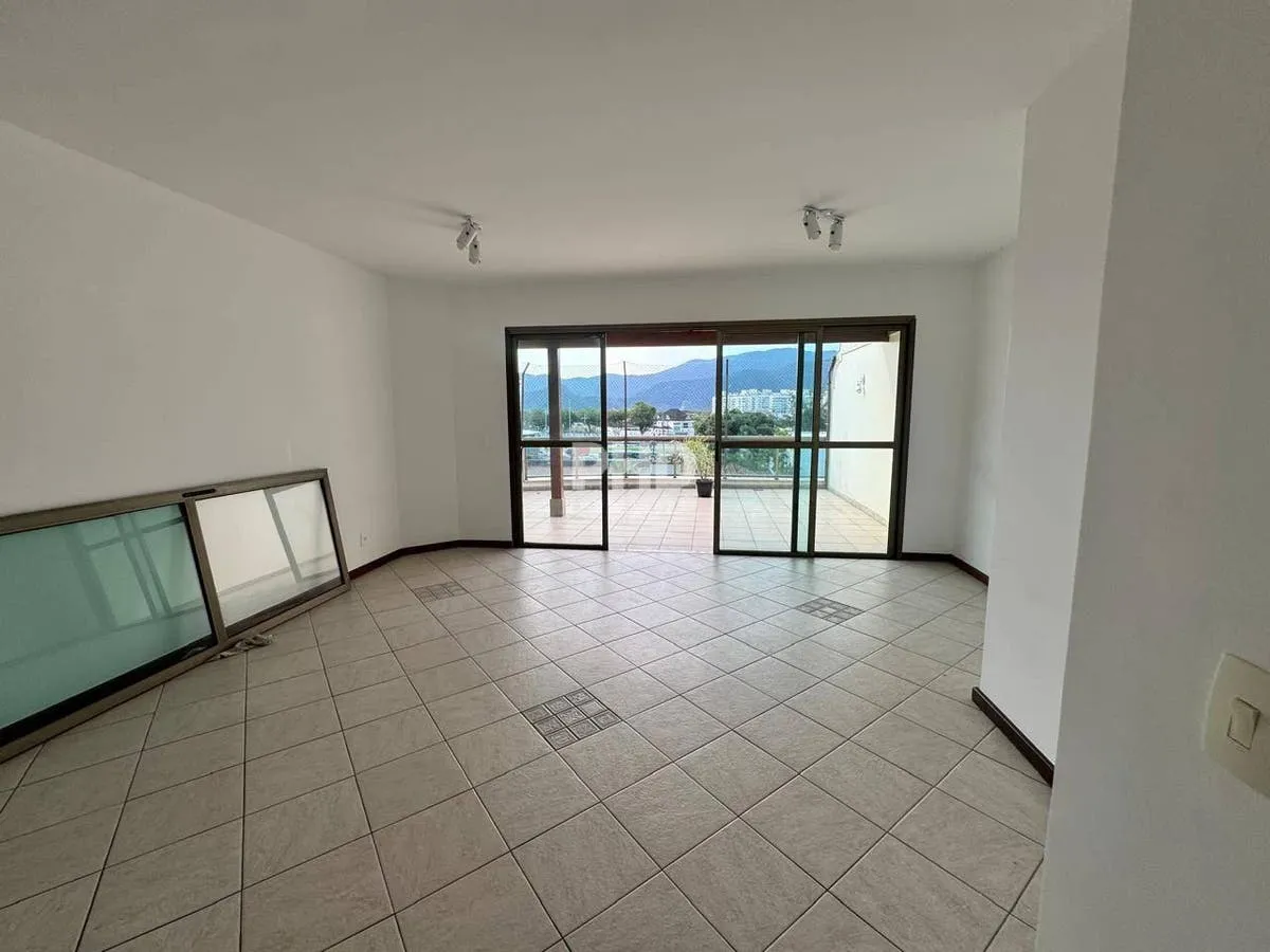 Apartment, 183 m², with a grill on the balcony — photo 7