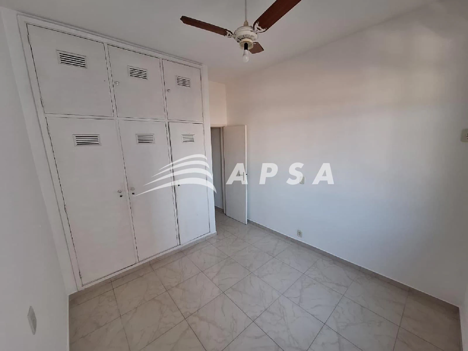Apartamento de 92 m² com 2 quartos e área de lavanderia — photo 12