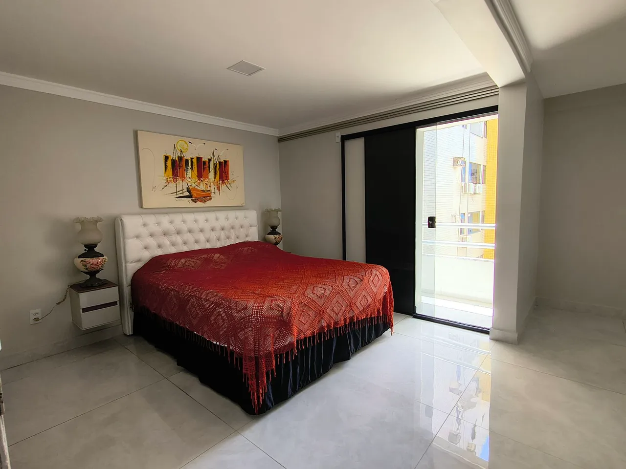 Furnished apartment, 112 m², with a glass-enclosed balcony — photo 17