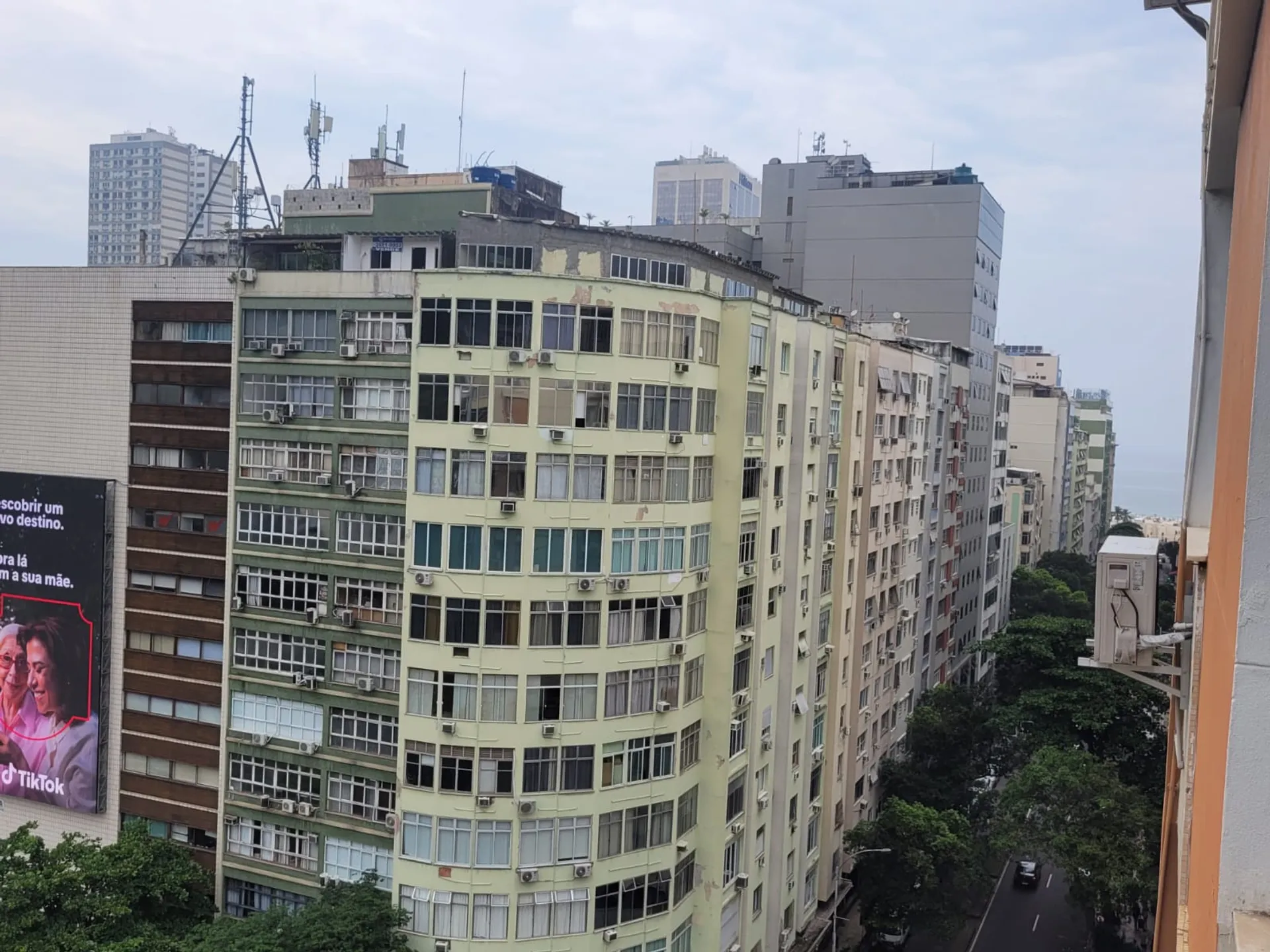 Квартира 80 м² з видом на гори та робочим місцем — photo 26