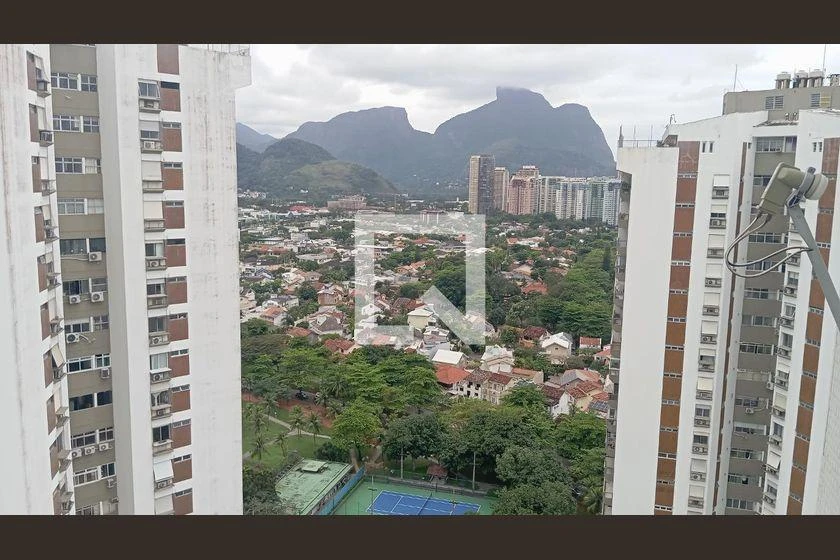 Mountain view in a 3-bedroom apartment, 106 m²