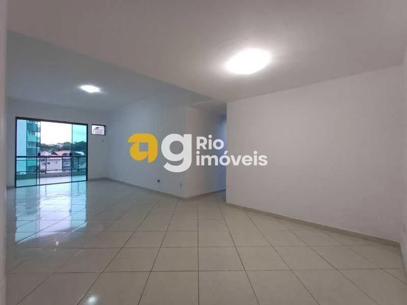 Departamento de 3 dormitorios, 1 con baño propio, 125 m²