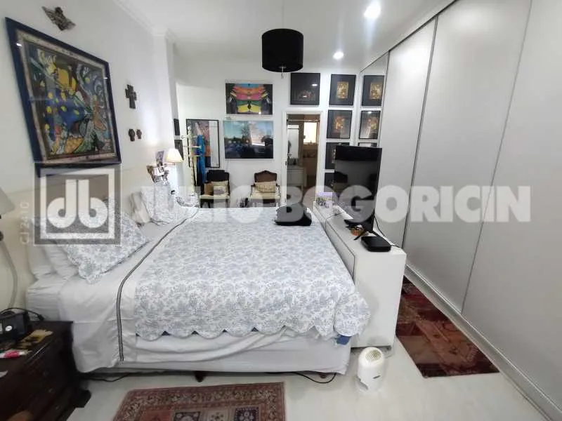423 m² apartment with 4 bedrooms and 3 en-suites — photo 32