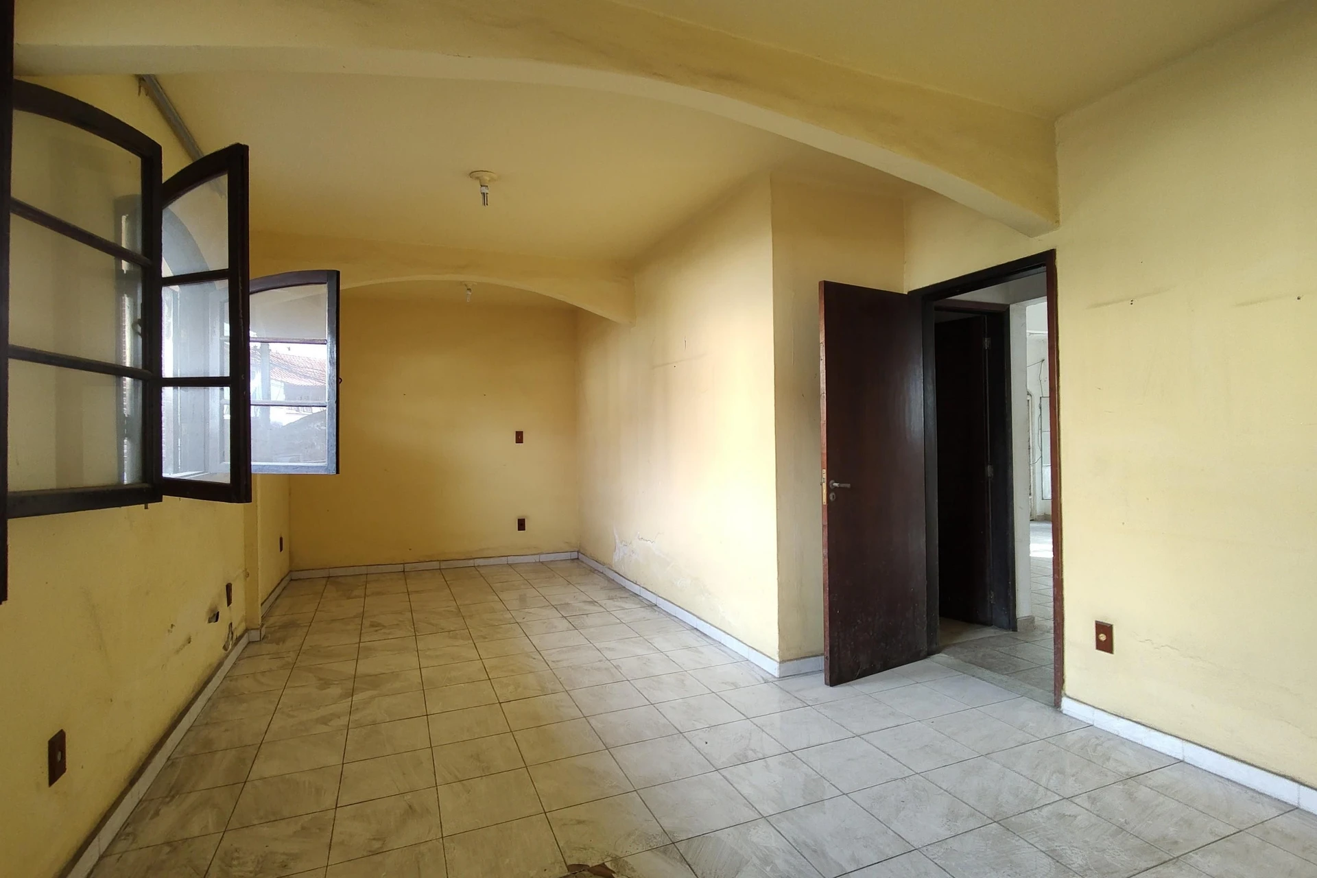 Unfurnished house with 4 bedrooms and private garden — photo 65