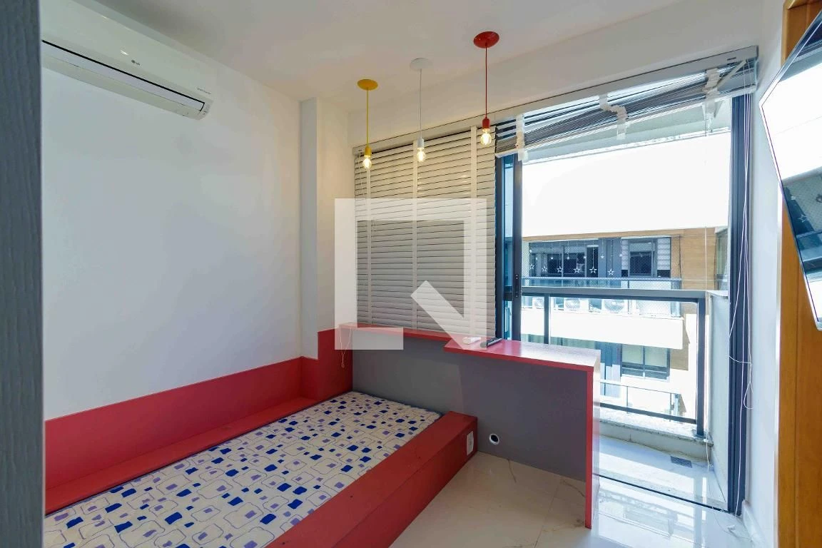Apartamento mobiliado com 4 quartos e 4 banheiros — photo 69