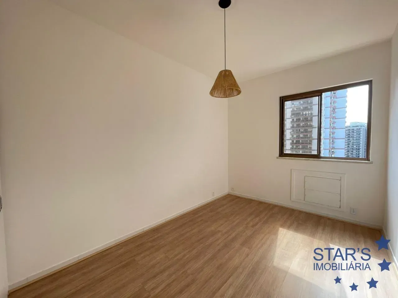 1-bedroom apartment with balcony and city-view outlook — photo 17