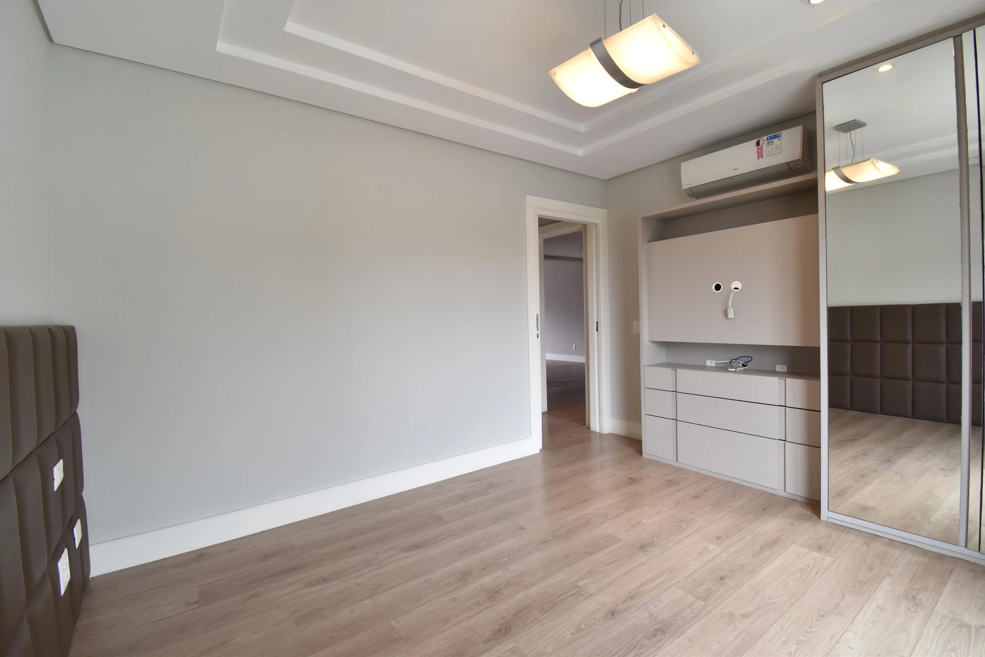 House, 411 m², with a bathtub — photo 16