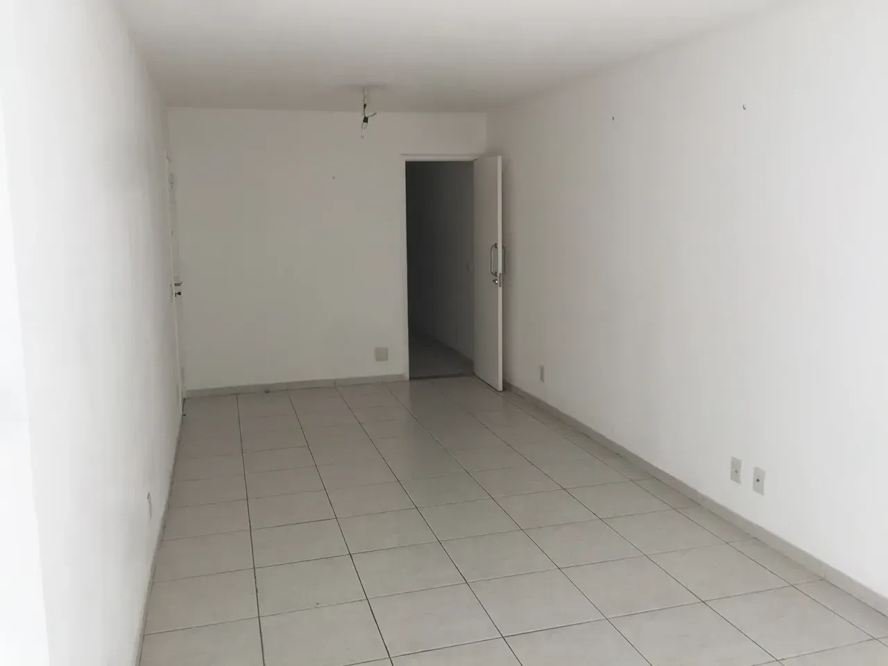 95 m² apartment with 2 bedrooms, 2 bathrooms and parking — photo 17