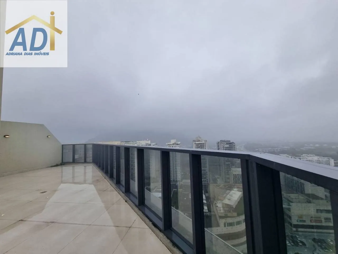 Furnished duplex penthouse with 2 bedrooms and 172 m² — photo 27