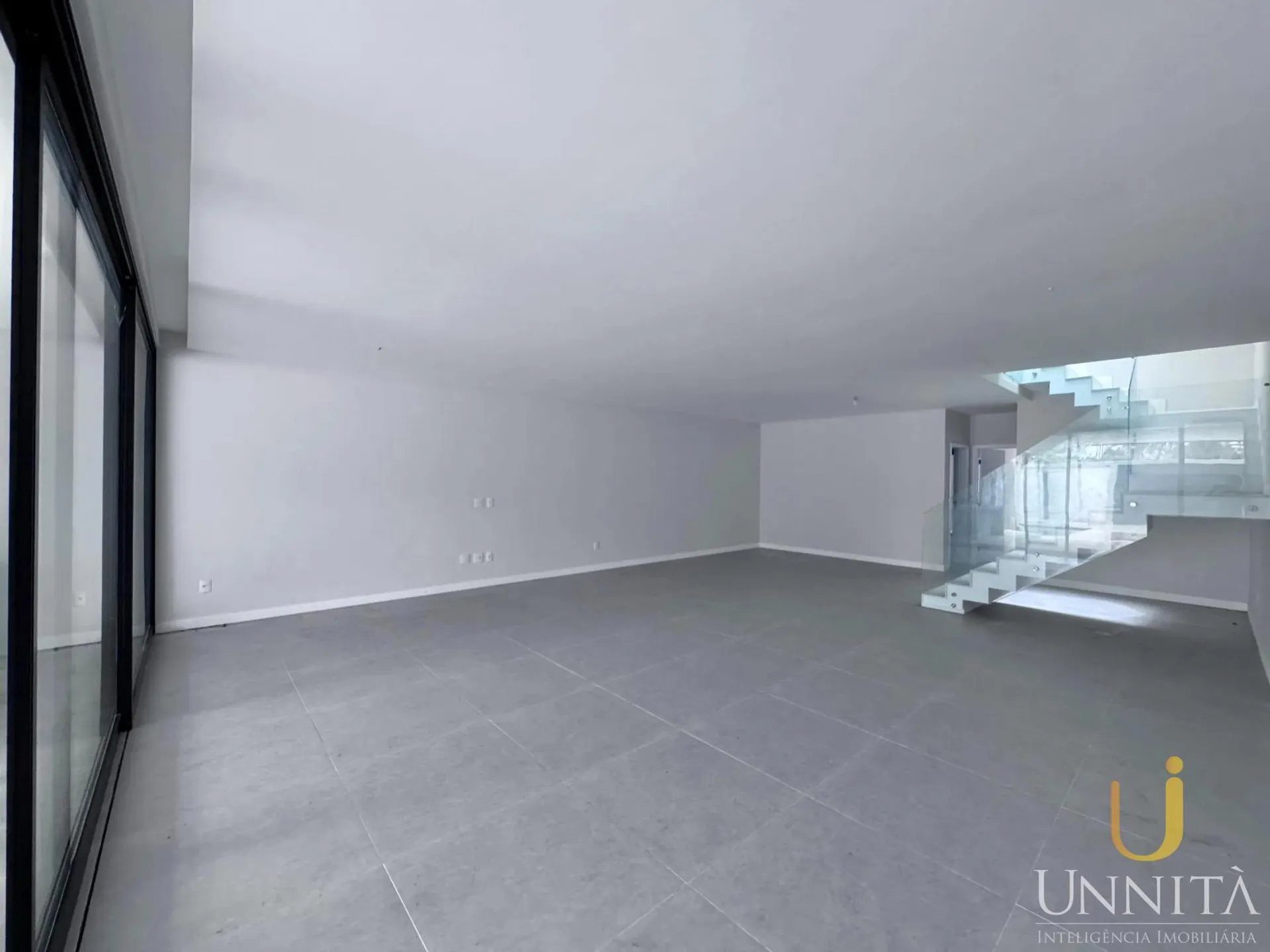 House, 510 m², with a grill on the balcony — photo 13