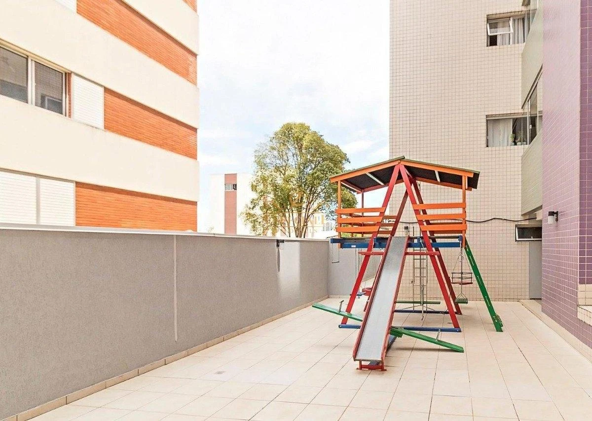 167 m² apartment with a grill on the balcony and a bathtub — photo 50