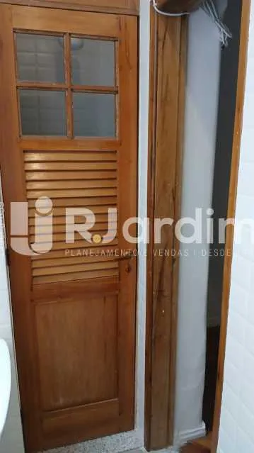 Apartment on the 7th floor with wood or laminate floors — photo 22