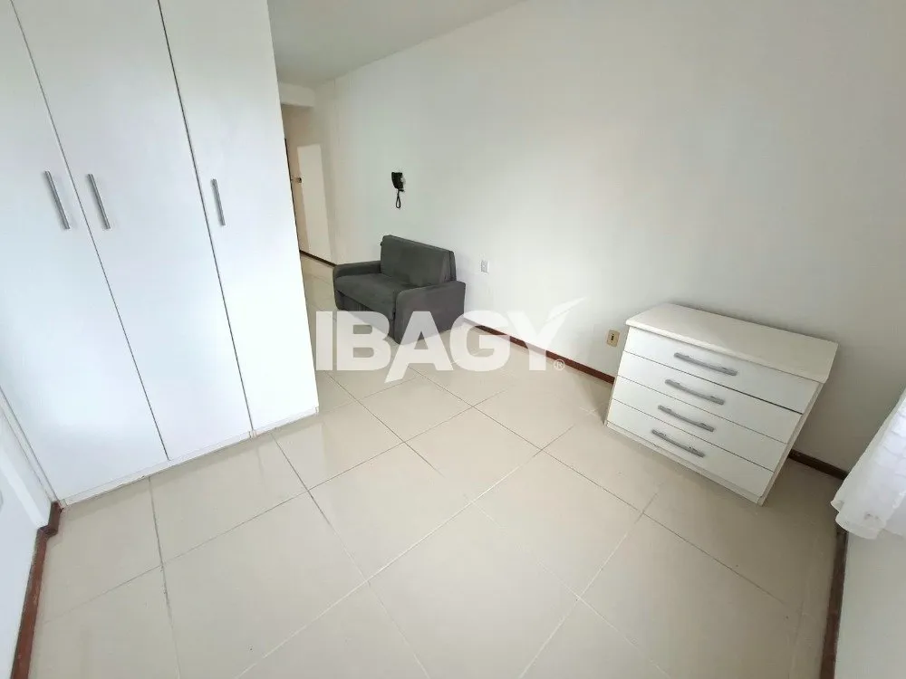 Furnished 1-bedroom apartment with parking spot — photo 4
