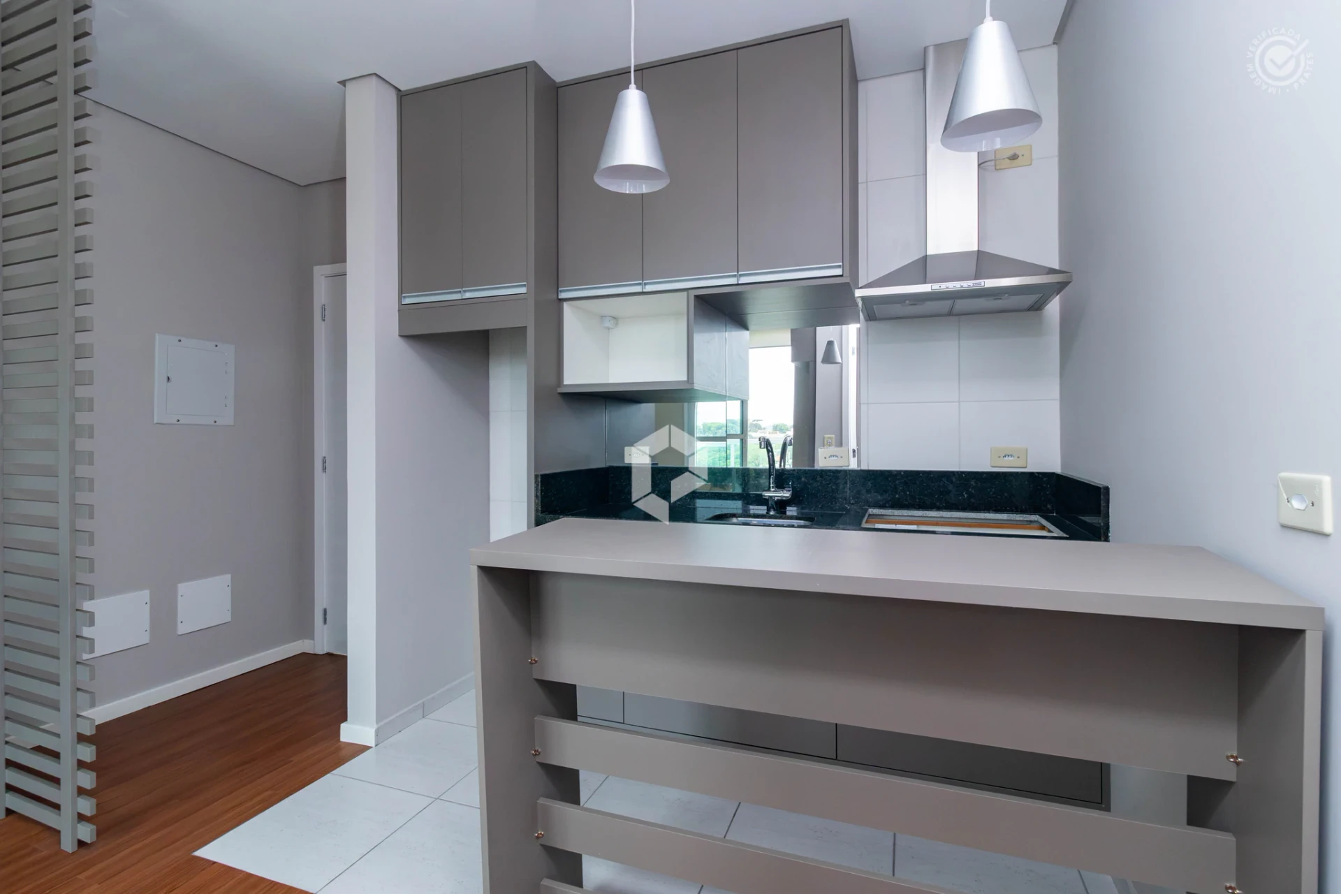 One-bedroom apartment with a home office in Curitiba — photo 2
