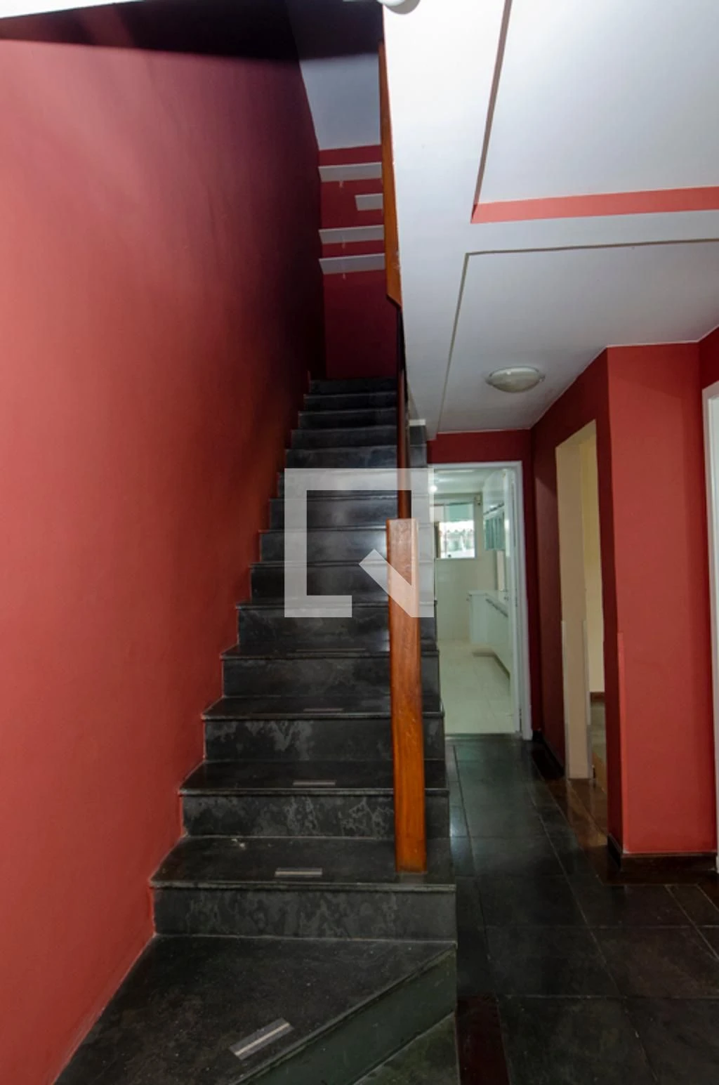 House for rent with 4 bedrooms, 4 baths and 3 parking spots — photo 3