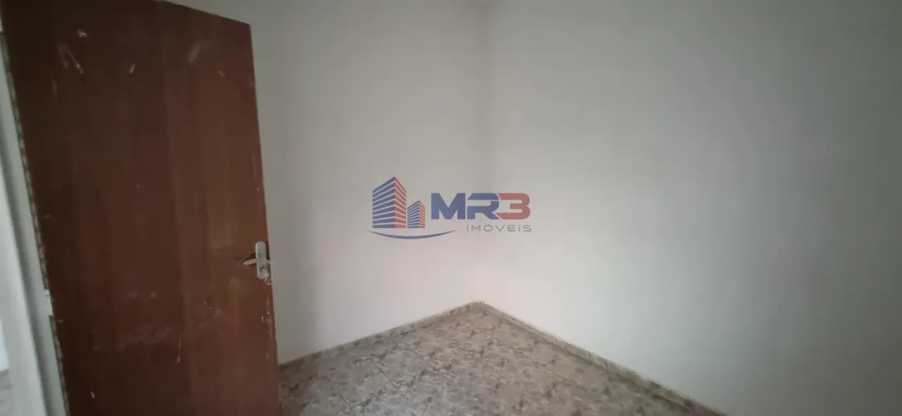 Unfurnished rental house with 2 bedrooms and 1 bathroom — photo 13