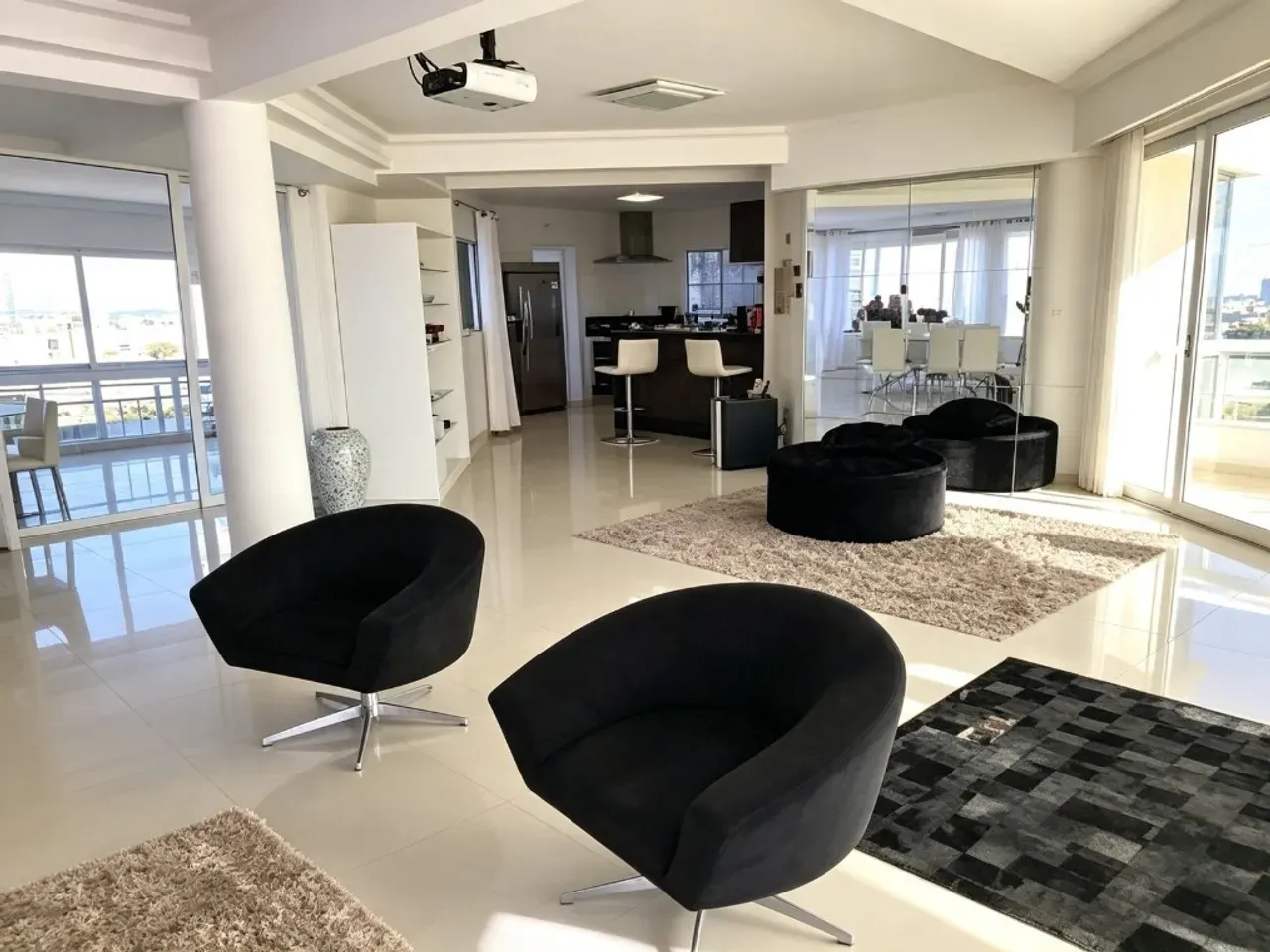 Casa amueblada con 4 dormitorios y jardín privado — photo 27
