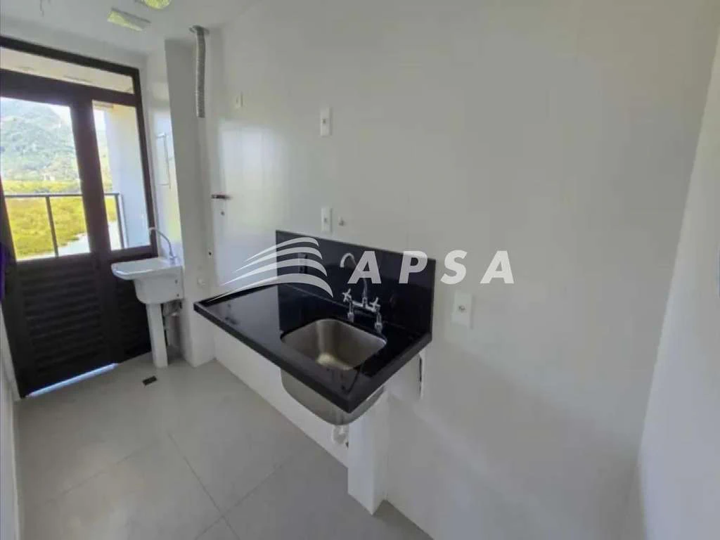 74 m² apartment with 2 bedrooms and en-suite — photo 2