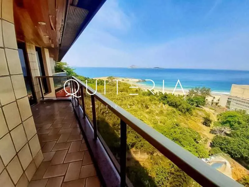 Triplex penthouse with 4 bedrooms and 5 bathrooms — photo 3
