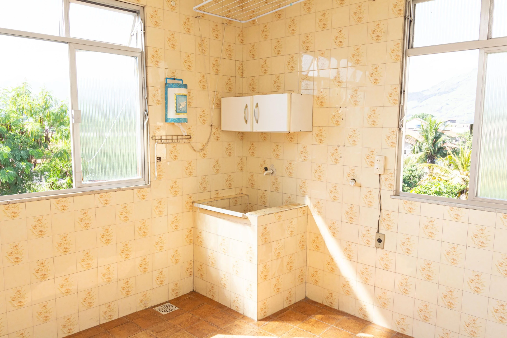 2-bedroom rental apartment with 1 bathroom and parking — photo 19