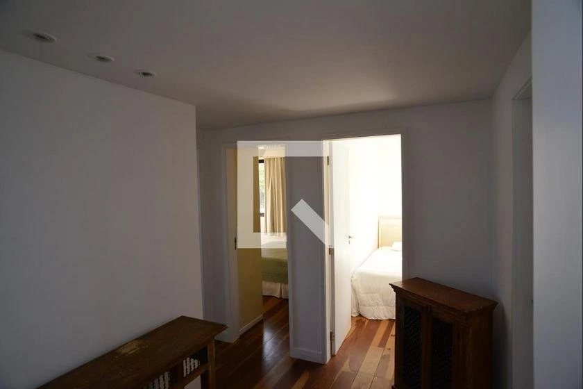 Furnished 4-bedroom apartment 145 m² with 2 parking spots — photo 22