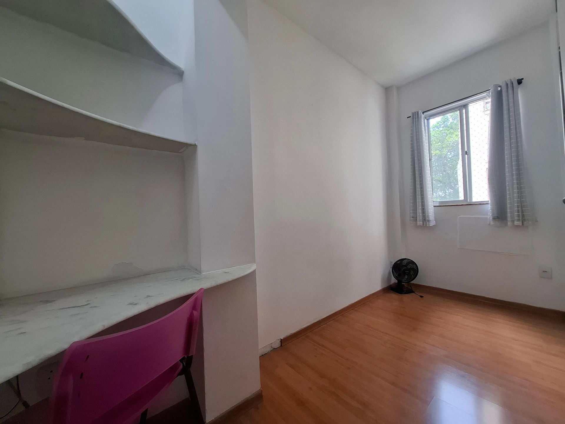 Furnished apartment, 110 m², with a glass-enclosed balcony — photo 31