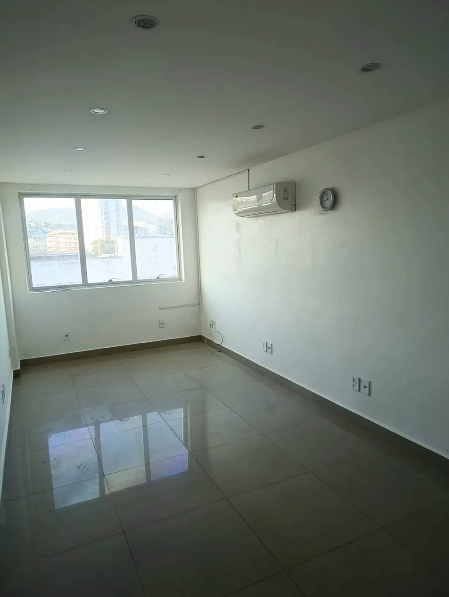 Studio sem mobília com 1 quarto e 1 banheiro — photo 6