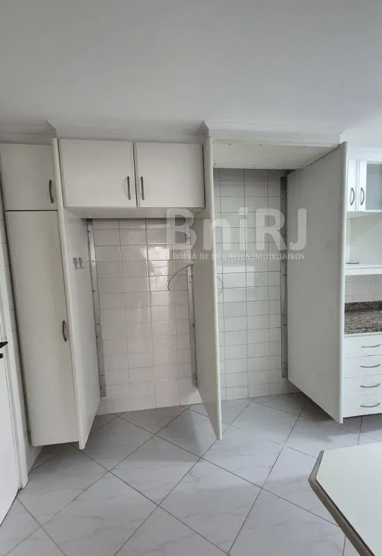 Home office in a 3-bedroom apartment, 110 m² — photo 31