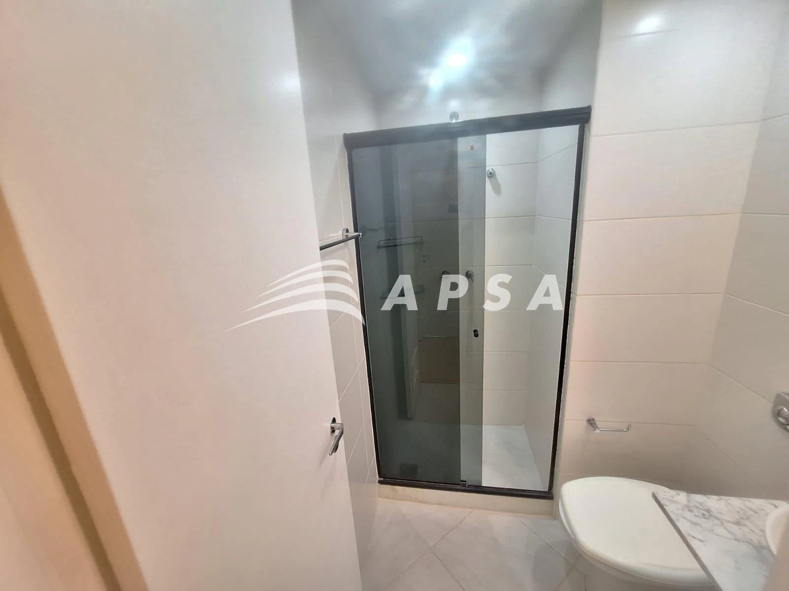 Apartamento de 78 m² com 2 dormitórios e 1 vaga de garagem — photo 2