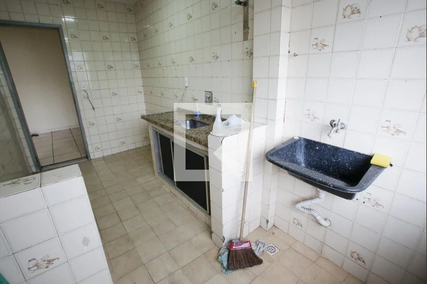 2-bedroom rental apartment with balcony — photo 28