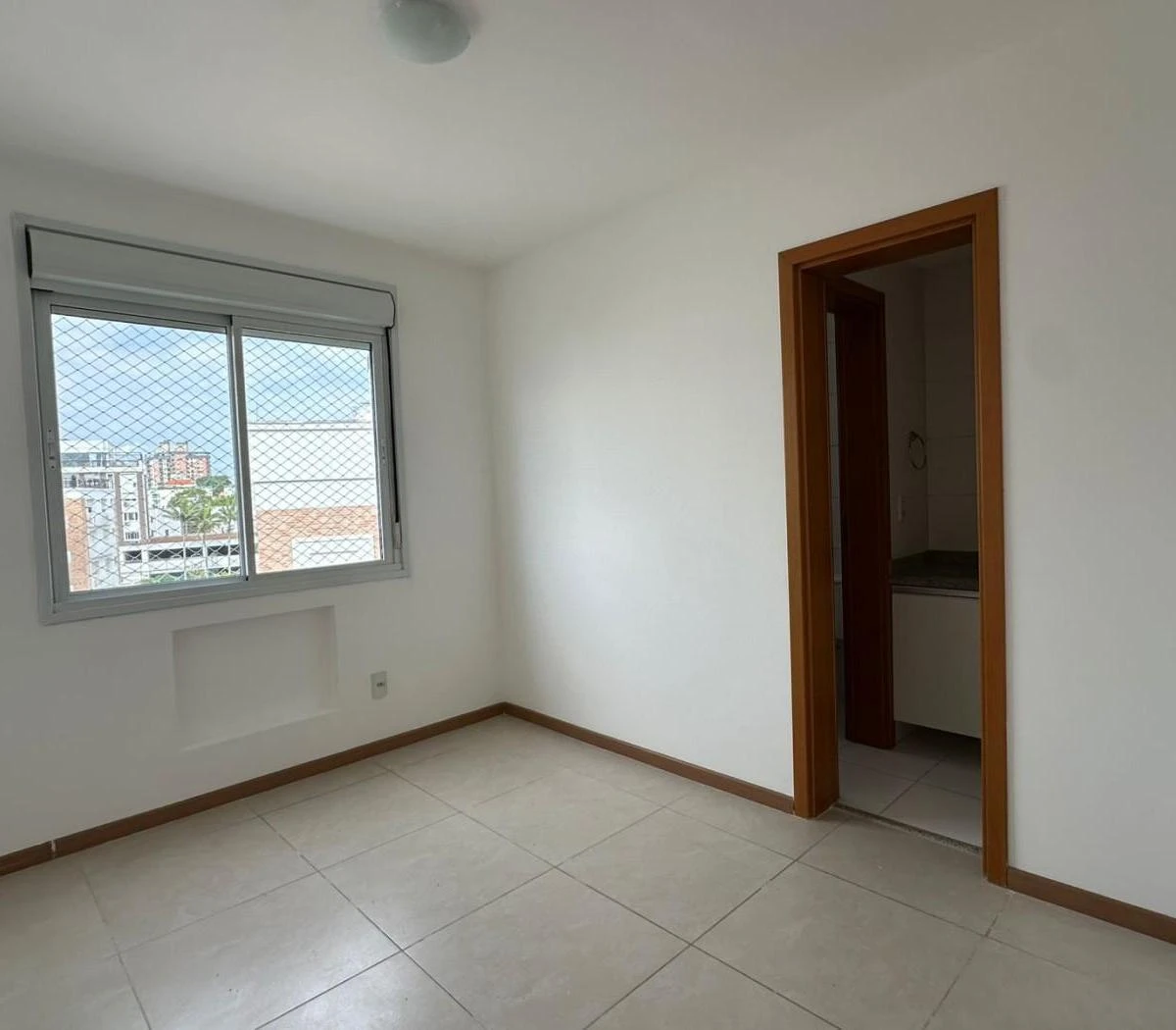 3-bedroom apartment with a water view in Florianópolis — photo 24