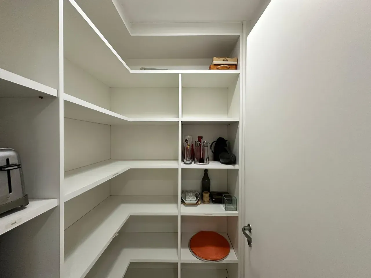 Apartamento mobiliado com 4 quartos e 291 m² — photo 27