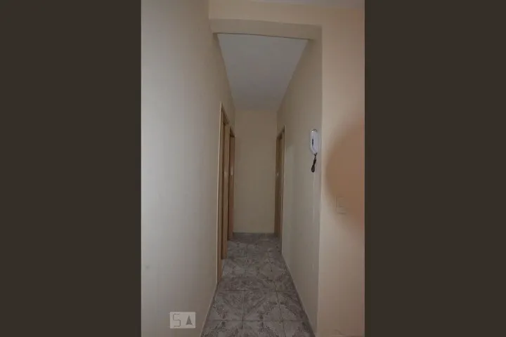 2-bedroom apartment in a building with a gym — photo 16
