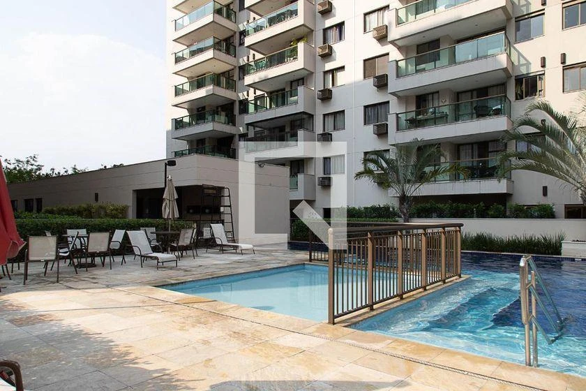 105 m² apartment with 3 bedrooms and a swimming pool — photo 49