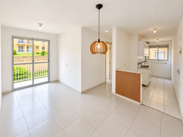2-bedroom apartment in a building with a gym — photo 4
