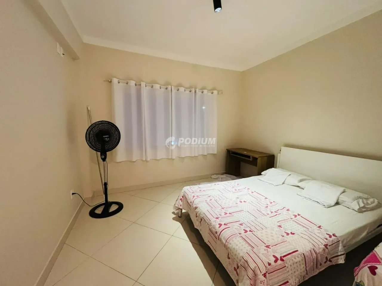 Unfurnished house with 5 bedrooms and 5 bathrooms — photo 12