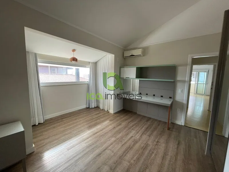 Меблированный дом на 2 уровня: 4 спальни и 3 санузла — photo 38