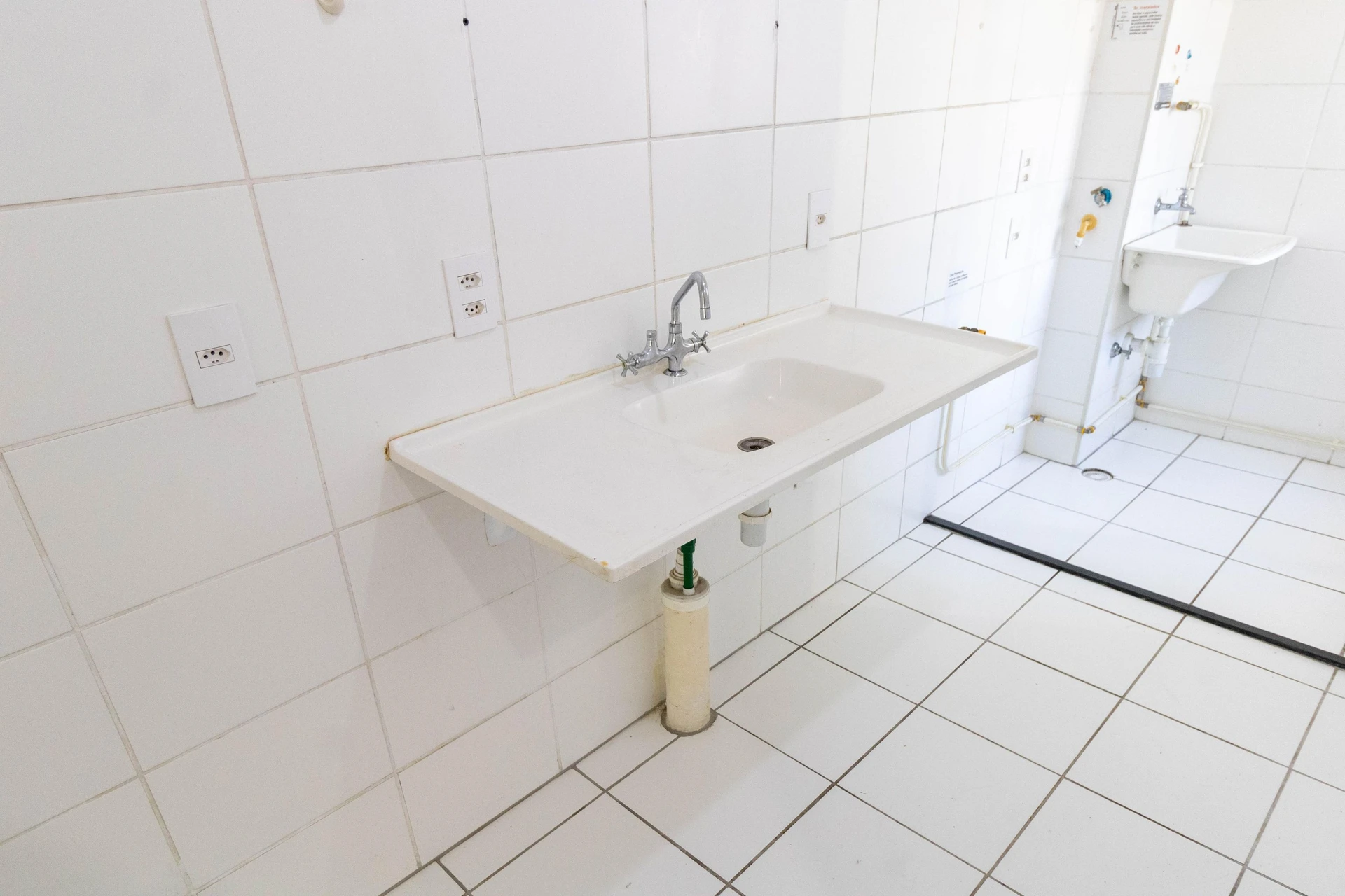 Квартира без парковки с 2 спальнями и ванной — photo 3