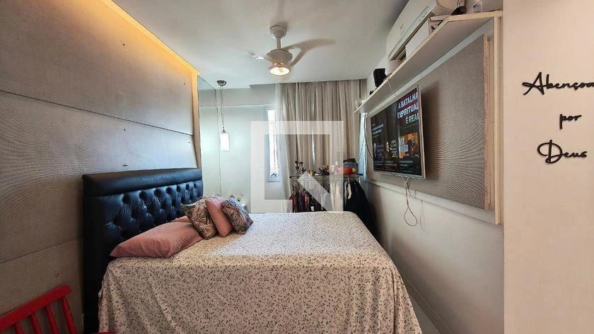 Панорамные окна и 4 спальни: квартира 200 м² — photo 32