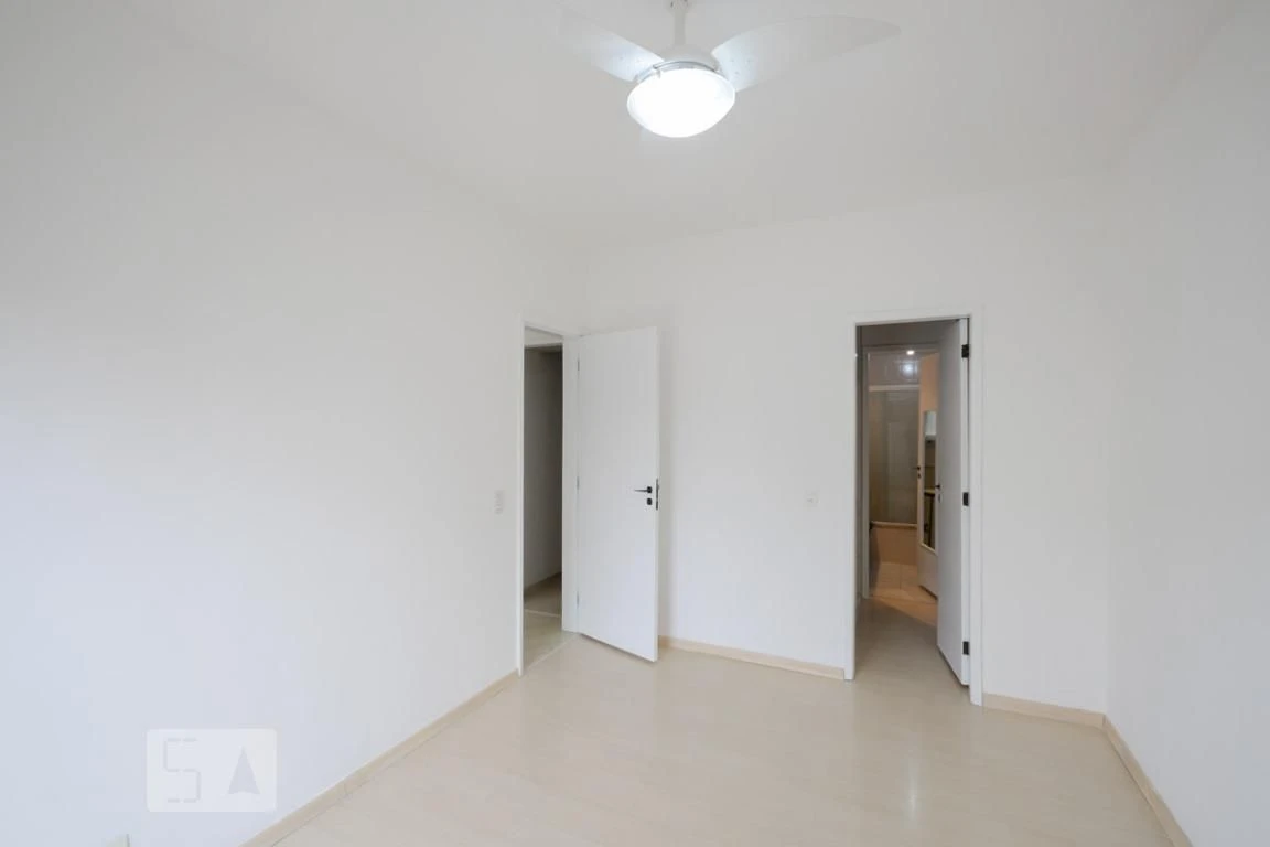Гардеробная и 2 спальни: квартира 98 м² — photo 3