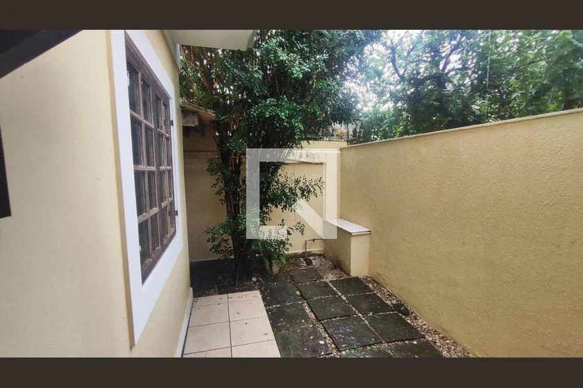 House with 3 bedrooms, 4 bathrooms and 360 m² — photo 17