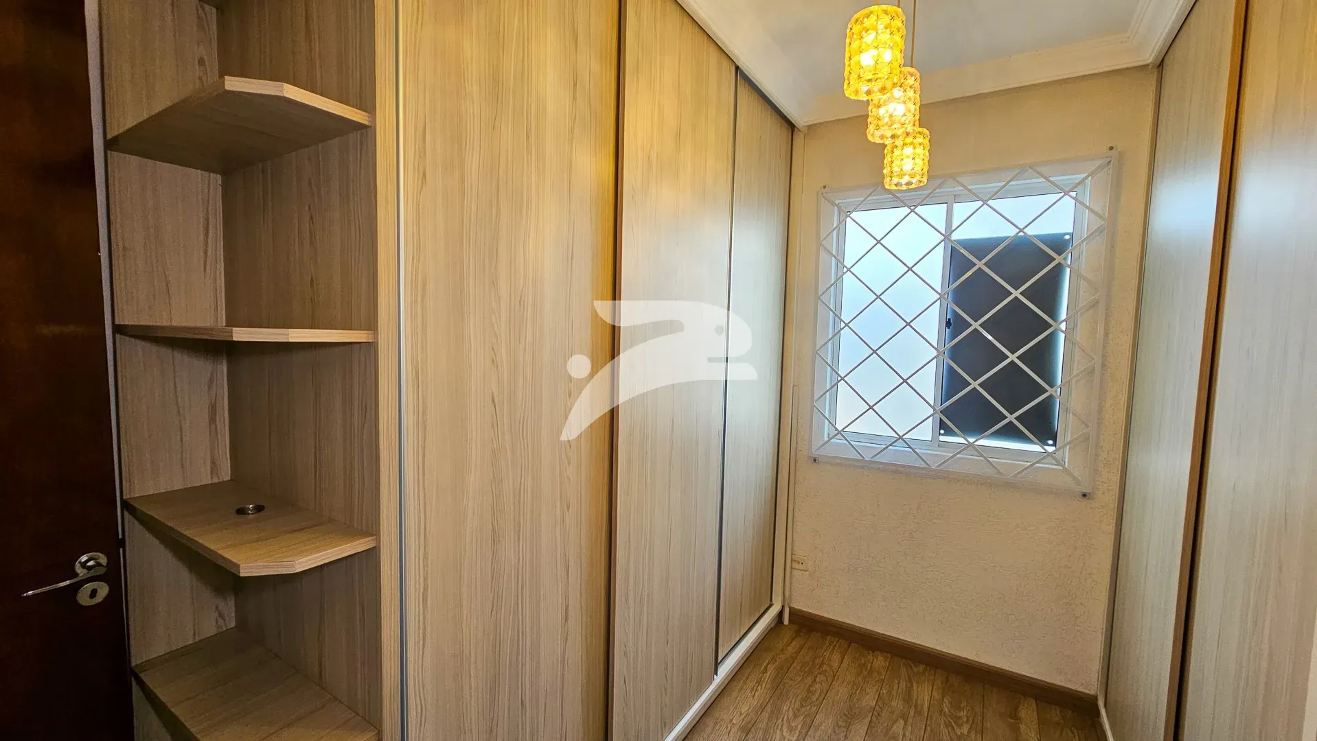 Квартира на першому поверсі з 2 спальнями та закритою кухнею — photo 9