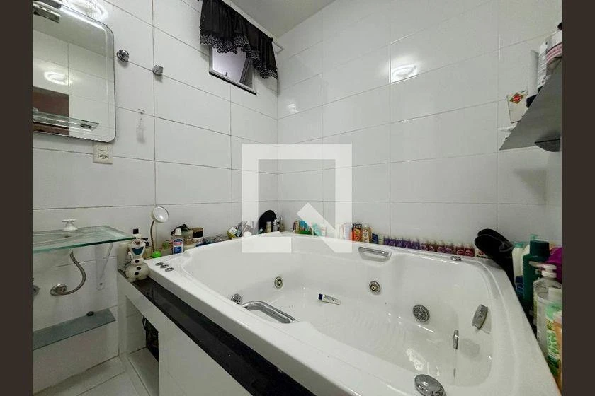 Apartamento amueblado con 3 dormitorios y cocina cerrada — photo 35