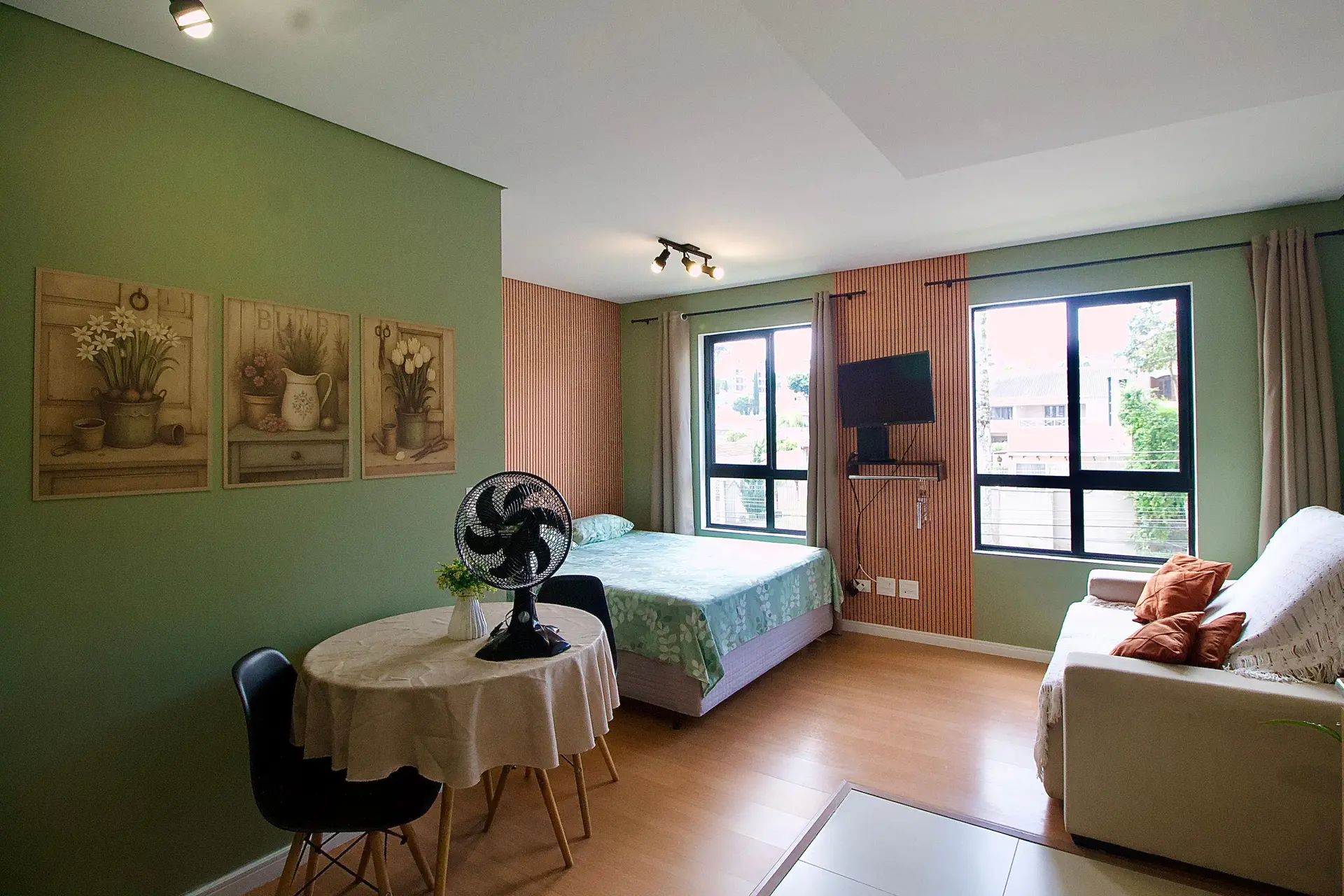 Furnished apartment with 1 bedroom and 1 bathroom