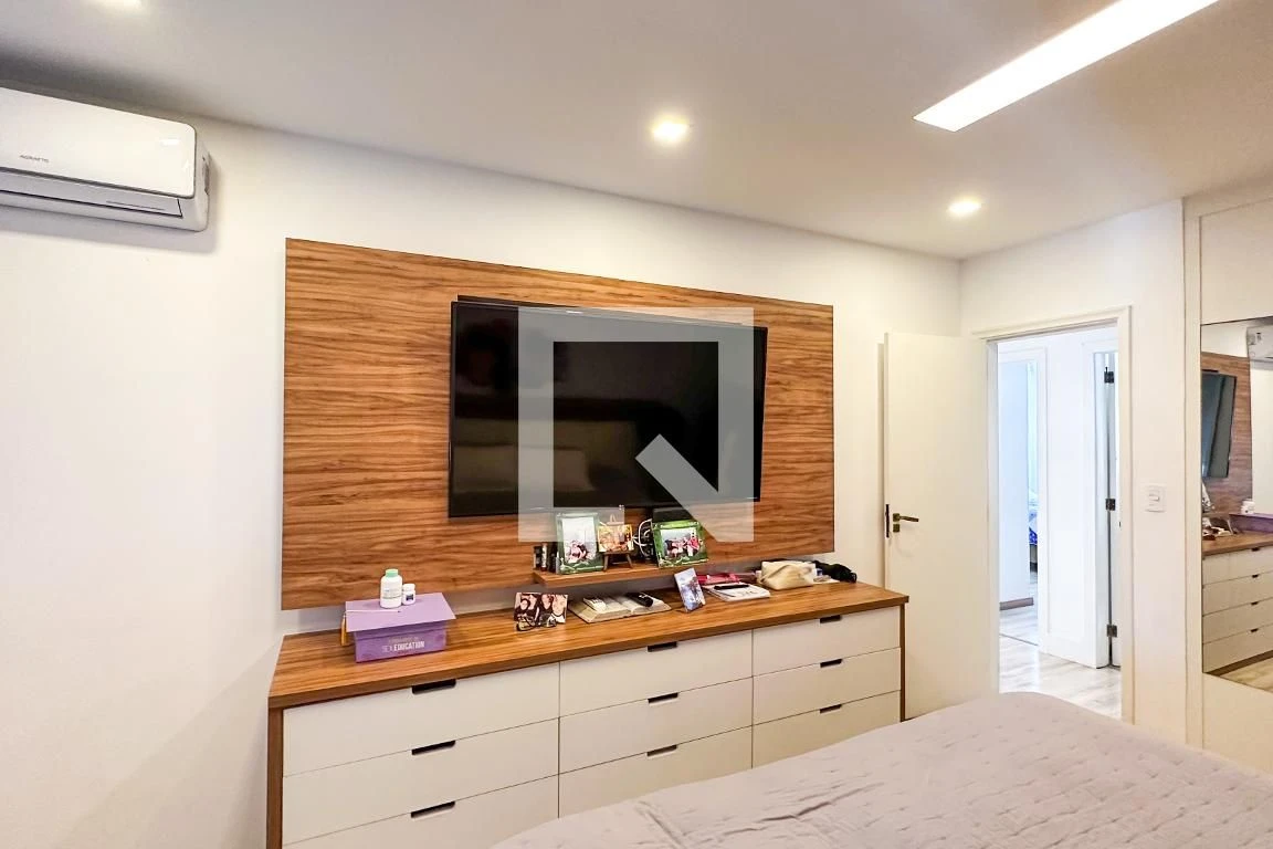 Furnished apartment, 144 m², with a walk-in closet — photo 34