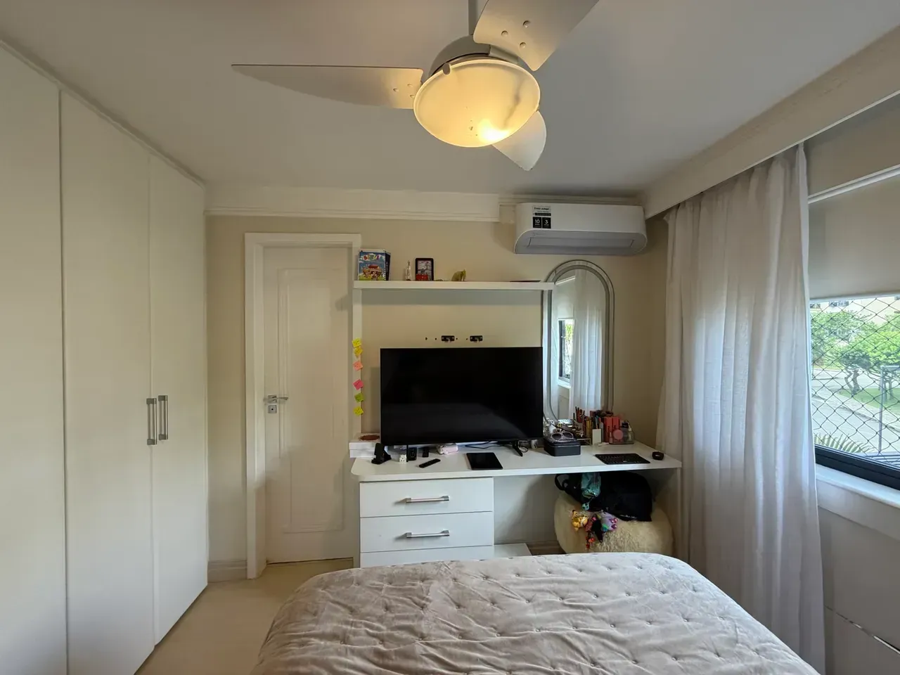 Furnished apartment, 160 m², with a jacuzzi — photo 15