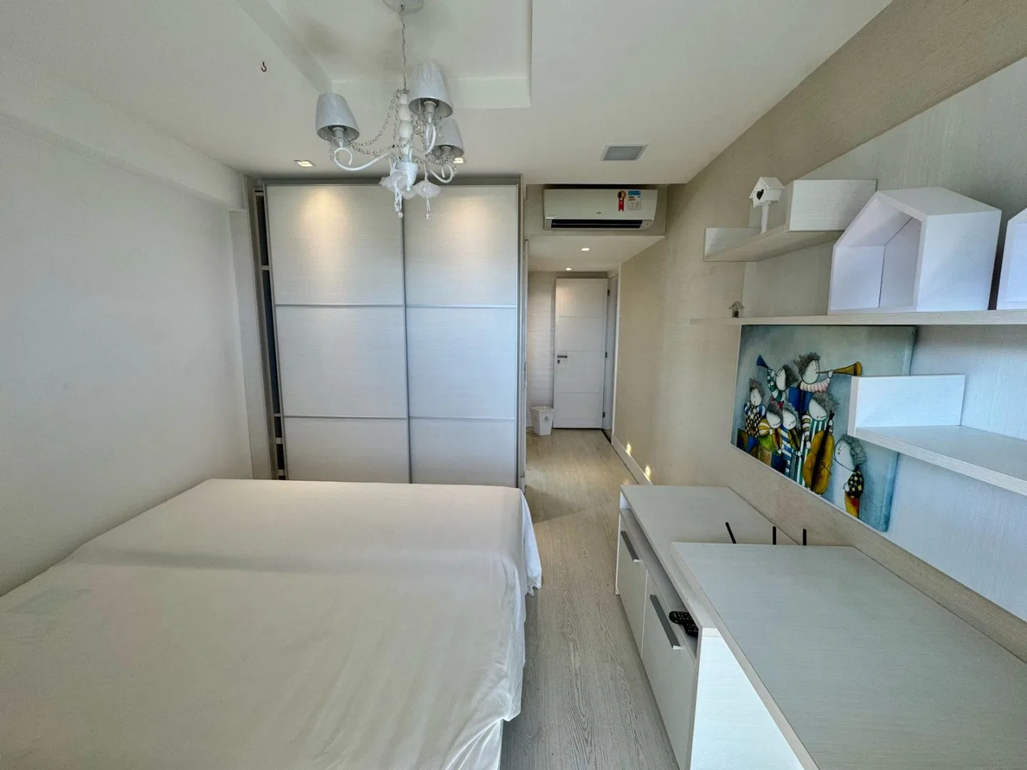Apartamento mobiliado com 4 quartos e 260 m² — photo 27